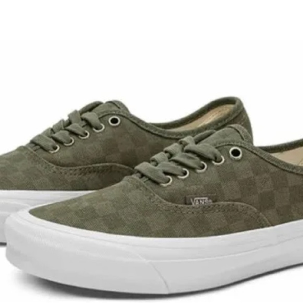 New In Box Og Authentic Vault Vans Grape - image 2